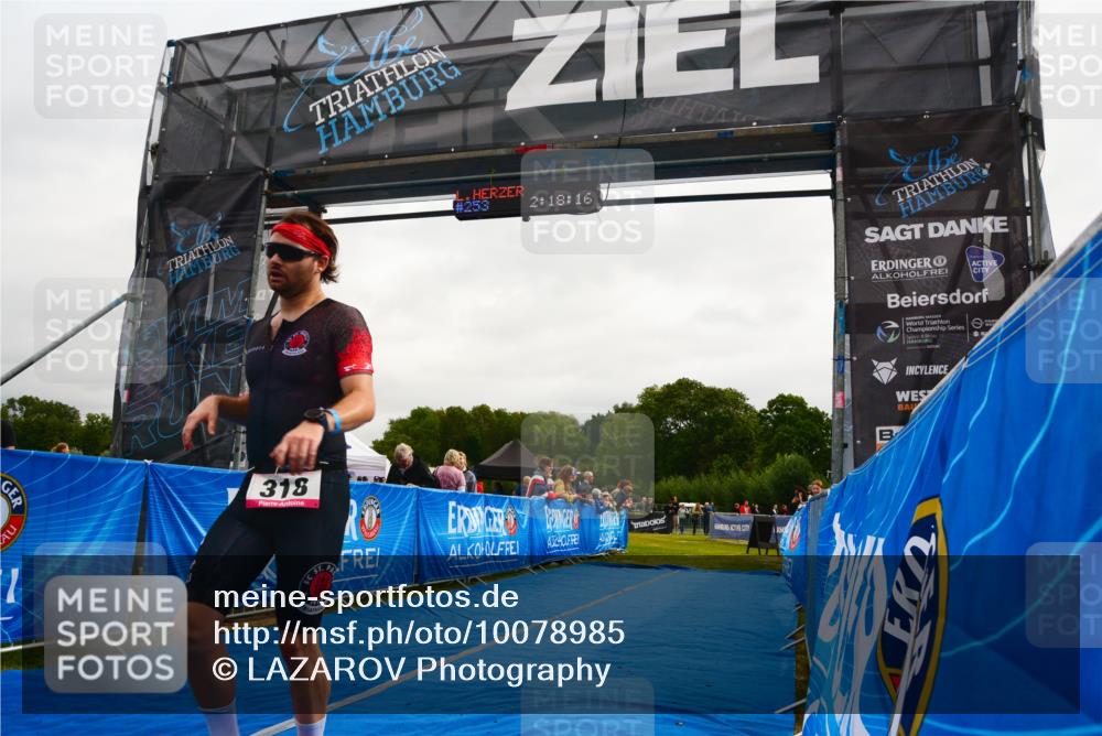 30.08.2026 - Elbe Triathlon Hamburg LAZAROV Photography http://msf.ph/oto/10078985 30.08.2026 10:28:17 Ziel 253, 318 meine-sportfotos.de