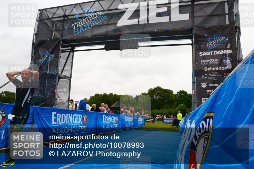 30.08.2026 - Elbe Triathlon Hamburg LAZAROV Photography http://msf.ph/oto/10078993 30.08.2026 10:28:53 Ziel 255 meine-sportfotos.de