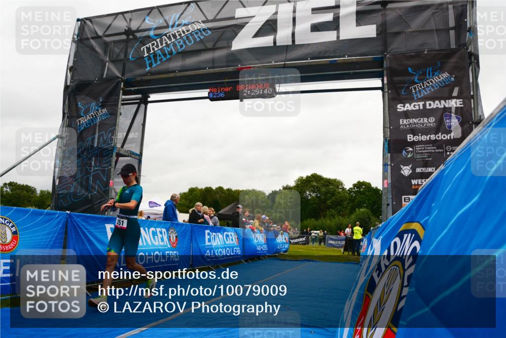 30.08.2026 - Elbe Triathlon Hamburg LAZAROV Photography http://msf.ph/oto/10079009 30.08.2026 10:29:43 Ziel 351 meine-sportfotos.de