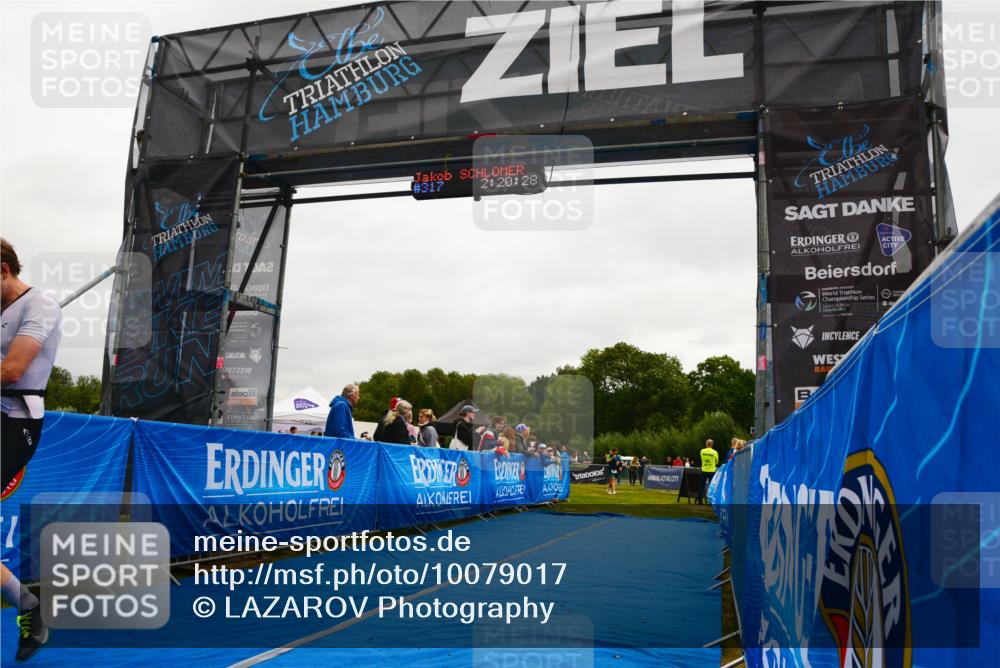 30.08.2026 - Elbe Triathlon Hamburg LAZAROV Photography http://msf.ph/oto/10079017 30.08.2026 10:30:28 Ziel 317 meine-sportfotos.de