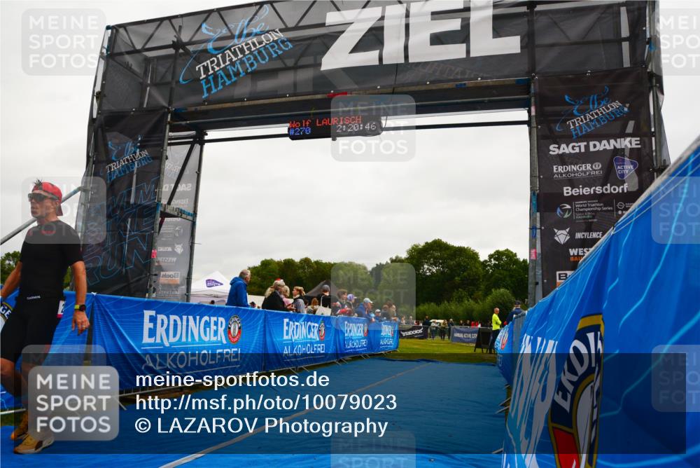 30.08.2026 - Elbe Triathlon Hamburg LAZAROV Photography http://msf.ph/oto/10079023 30.08.2026 10:30:45 Ziel 270 meine-sportfotos.de
