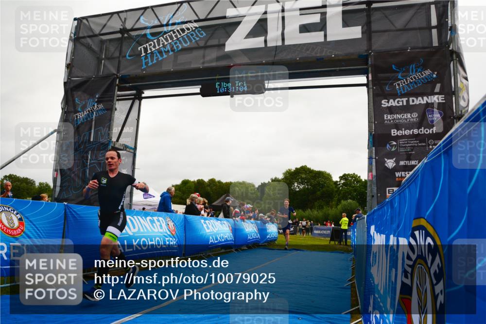 30.08.2026 - Elbe Triathlon Hamburg LAZAROV Photography http://msf.ph/oto/10079025 30.08.2026 10:31:05 Ziel 208, 252, 1895 meine-sportfotos.de