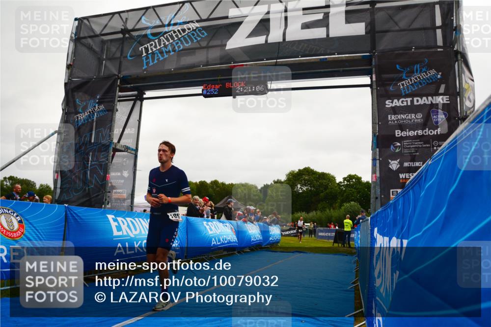 30.08.2026 - Elbe Triathlon Hamburg LAZAROV Photography http://msf.ph/oto/10079032 30.08.2026 10:31:07 Ziel 208, 252, 1895 meine-sportfotos.de