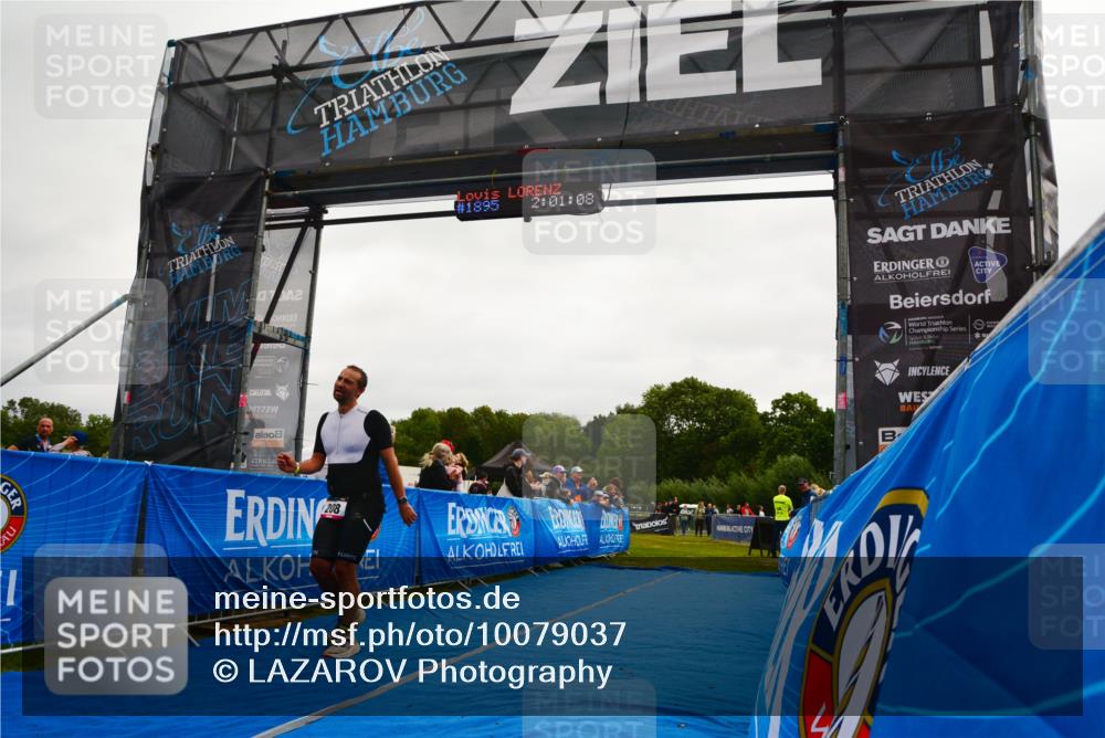 30.08.2026 - Elbe Triathlon Hamburg LAZAROV Photography http://msf.ph/oto/10079037 30.08.2026 10:31:13 Ziel 208 meine-sportfotos.de
