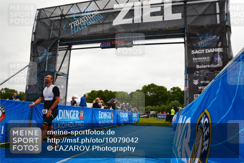 30.08.2026 - Elbe Triathlon Hamburg LAZAROV Photography http://msf.ph/oto/10079042 30.08.2026 10:31:14 Ziel 208 meine-sportfotos.de