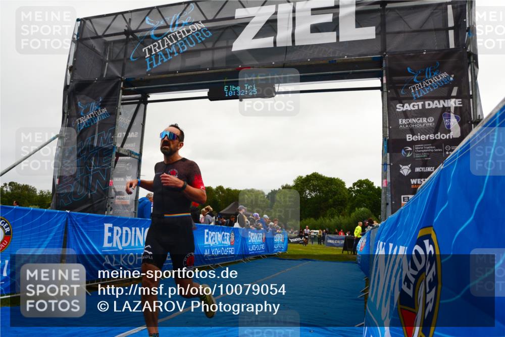 30.08.2026 - Elbe Triathlon Hamburg LAZAROV Photography http://msf.ph/oto/10079054 30.08.2026 10:32:27 Ziel 271, 295 meine-sportfotos.de