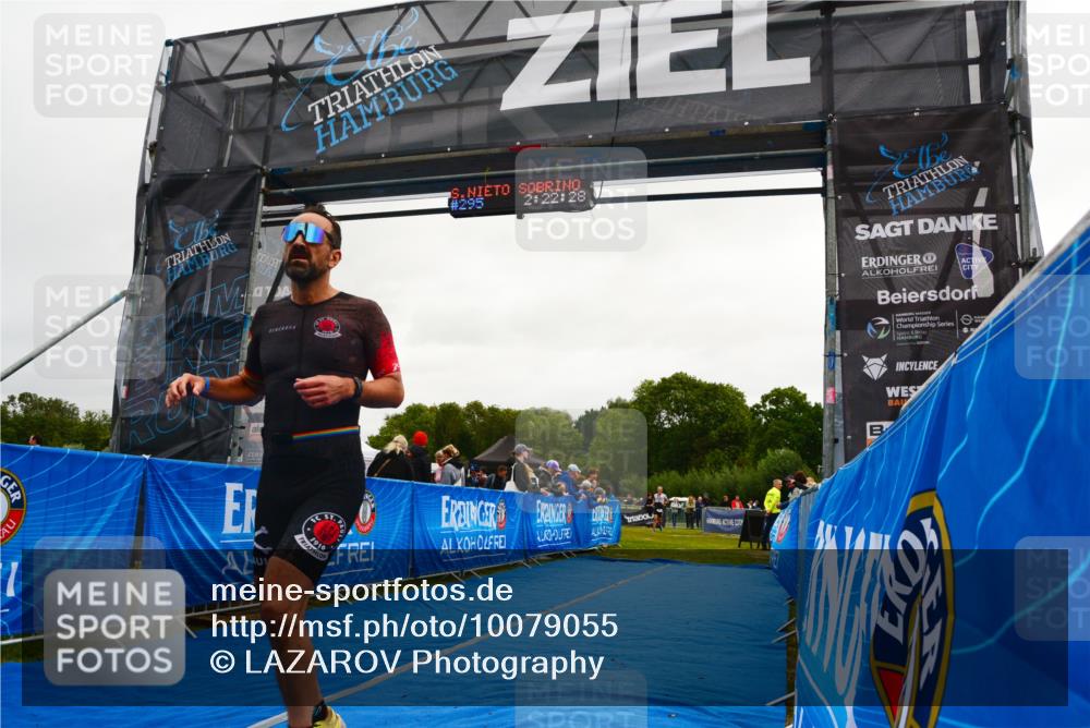 30.08.2026 - Elbe Triathlon Hamburg LAZAROV Photography http://msf.ph/oto/10079055 30.08.2026 10:32:27 Ziel 271, 295 meine-sportfotos.de