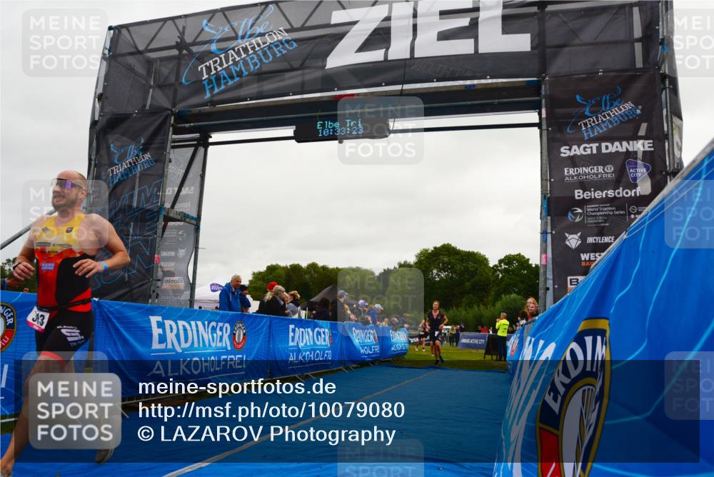 30.08.2026 - Elbe Triathlon Hamburg LAZAROV Photography http://msf.ph/oto/10079080 30.08.2026 10:33:24 Ziel 313, 326, 382 meine-sportfotos.de