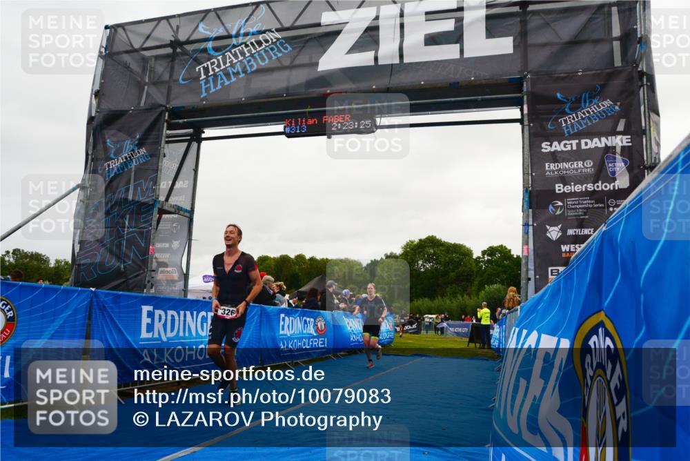 30.08.2026 - Elbe Triathlon Hamburg LAZAROV Photography http://msf.ph/oto/10079083 30.08.2026 10:33:28 Ziel 326, 382 meine-sportfotos.de
