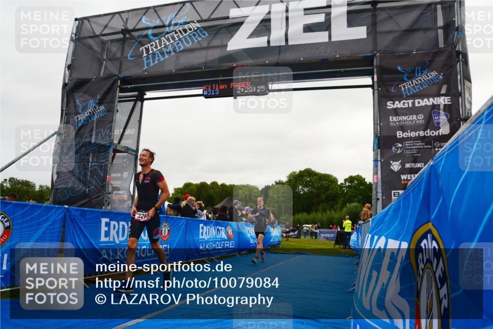 30.08.2026 - Elbe Triathlon Hamburg LAZAROV Photography http://msf.ph/oto/10079084 30.08.2026 10:33:28 Ziel 326, 382 meine-sportfotos.de