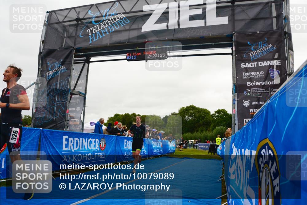 30.08.2026 - Elbe Triathlon Hamburg LAZAROV Photography http://msf.ph/oto/10079089 30.08.2026 10:33:29 Ziel 326, 382 meine-sportfotos.de