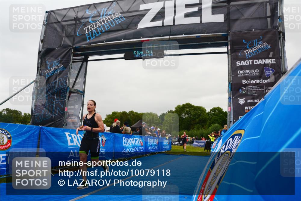 30.08.2026 - Elbe Triathlon Hamburg LAZAROV Photography http://msf.ph/oto/10079118 30.08.2026 10:34:47 Ziel 356, 385 meine-sportfotos.de