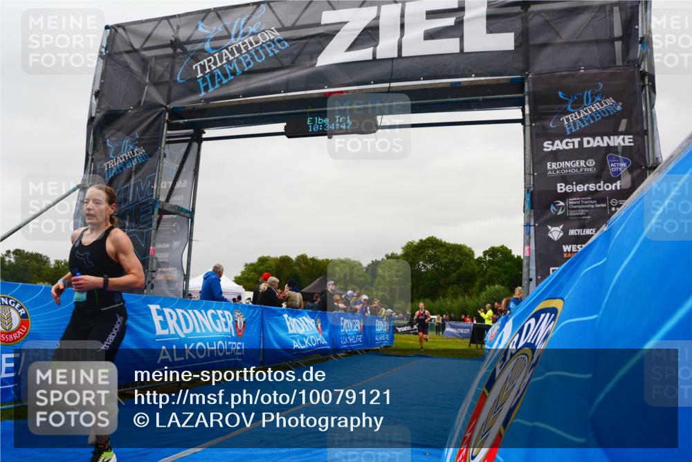 30.08.2026 - Elbe Triathlon Hamburg LAZAROV Photography http://msf.ph/oto/10079121 30.08.2026 10:34:47 Ziel 356, 385 meine-sportfotos.de