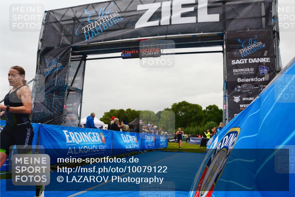 30.08.2026 - Elbe Triathlon Hamburg LAZAROV Photography http://msf.ph/oto/10079122 30.08.2026 10:34:48 Ziel 356, 385 meine-sportfotos.de