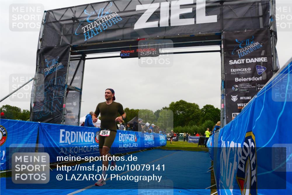 30.08.2026 - Elbe Triathlon Hamburg LAZAROV Photography http://msf.ph/oto/10079141 30.08.2026 10:35:22 Ziel 251, 262, 325 meine-sportfotos.de