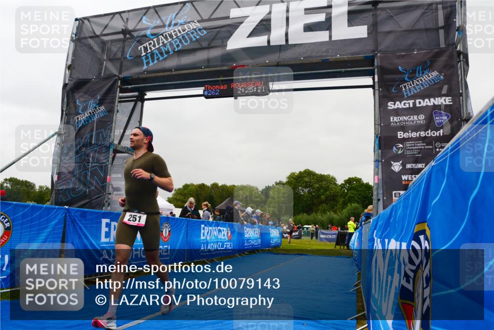 30.08.2026 - Elbe Triathlon Hamburg LAZAROV Photography http://msf.ph/oto/10079143 30.08.2026 10:35:22 Ziel 251, 262, 325 meine-sportfotos.de