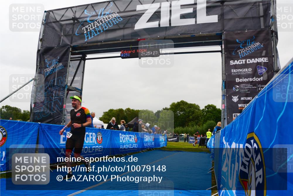 30.08.2026 - Elbe Triathlon Hamburg LAZAROV Photography http://msf.ph/oto/10079148 30.08.2026 10:35:29 Ziel 325 meine-sportfotos.de