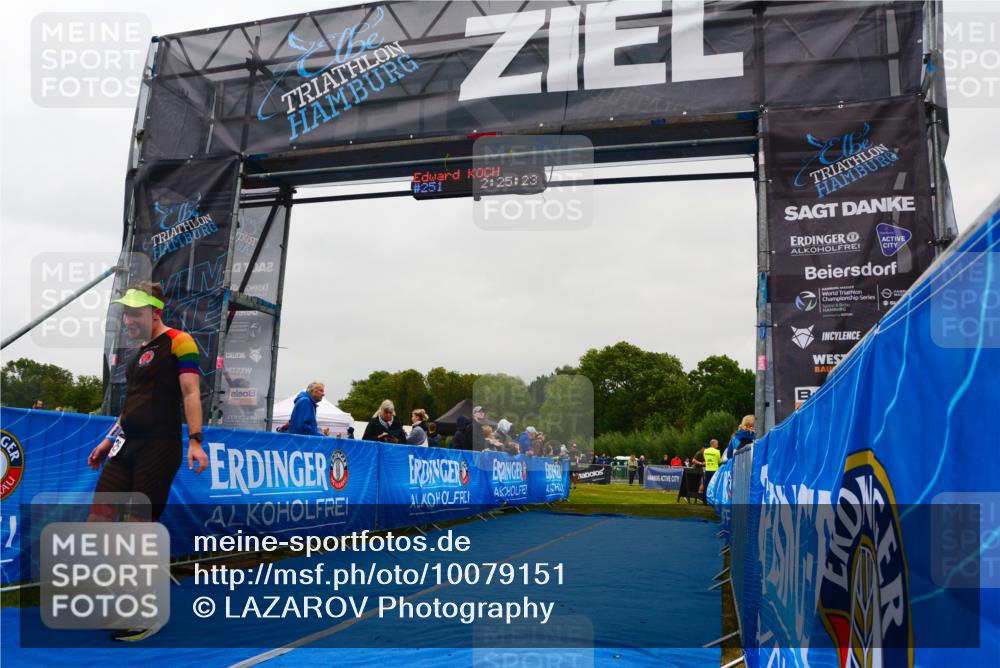 30.08.2026 - Elbe Triathlon Hamburg LAZAROV Photography http://msf.ph/oto/10079151 30.08.2026 10:35:29 Ziel 325 meine-sportfotos.de