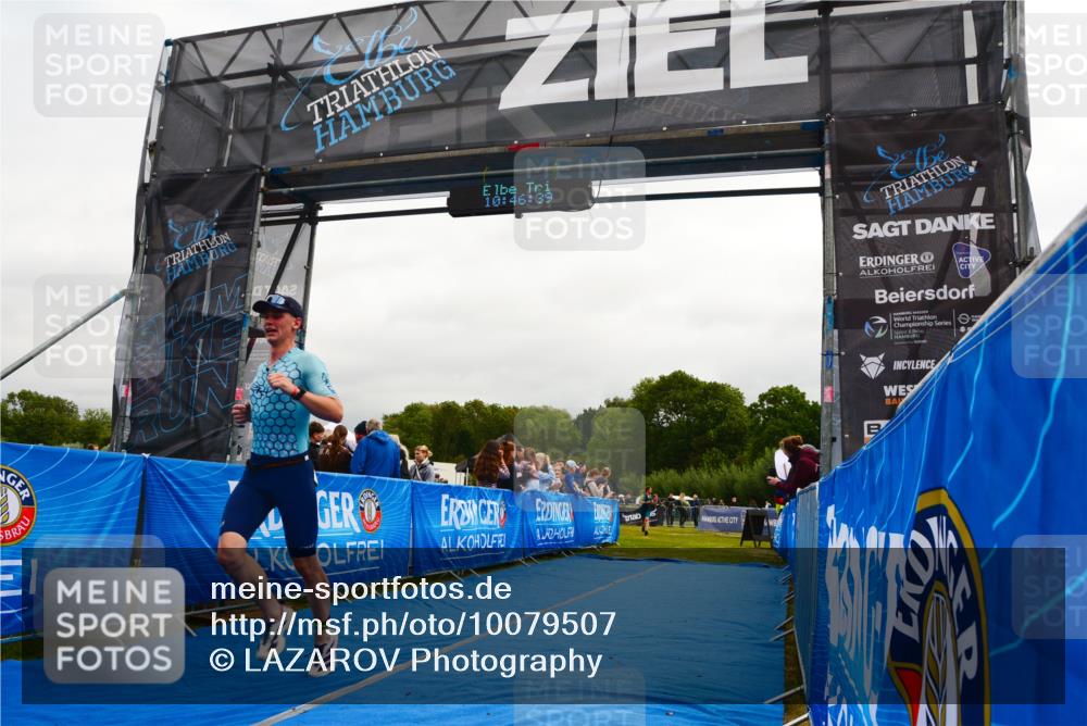 30.08.2026 - Elbe Triathlon Hamburg LAZAROV Photography http://msf.ph/oto/10079507 30.08.2026 10:46:40 Ziel 354, 508 meine-sportfotos.de