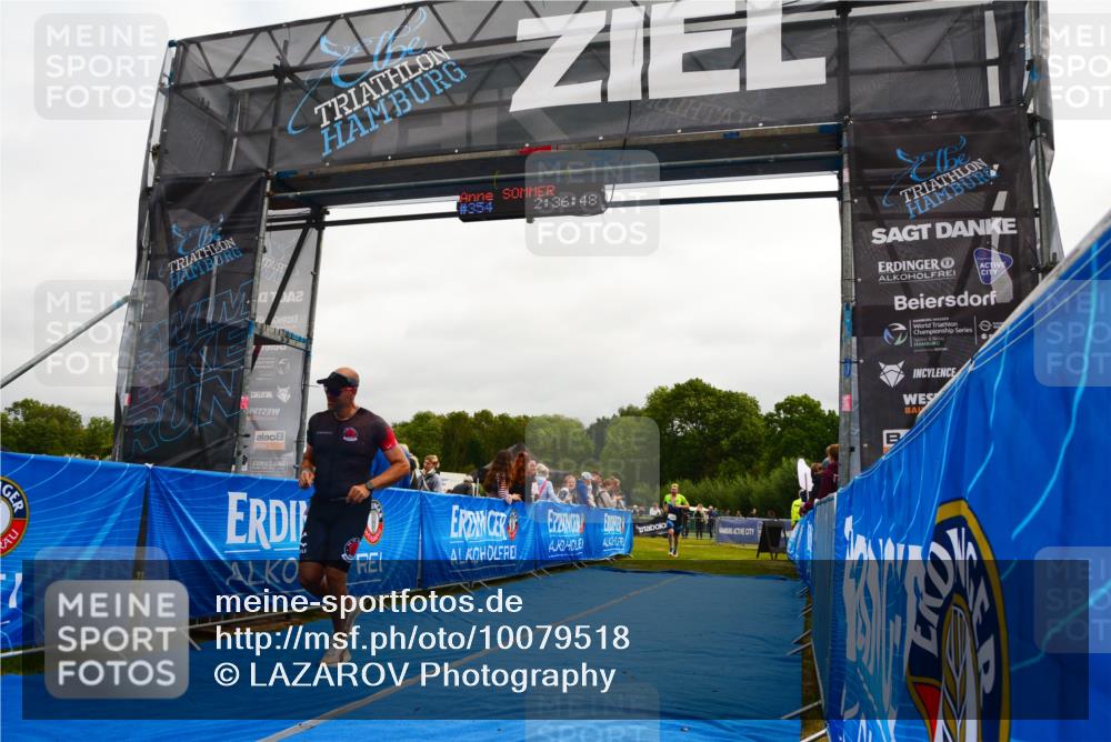 30.08.2026 - Elbe Triathlon Hamburg LAZAROV Photography http://msf.ph/oto/10079518 30.08.2026 10:46:50 Ziel 293, 354, 544 meine-sportfotos.de