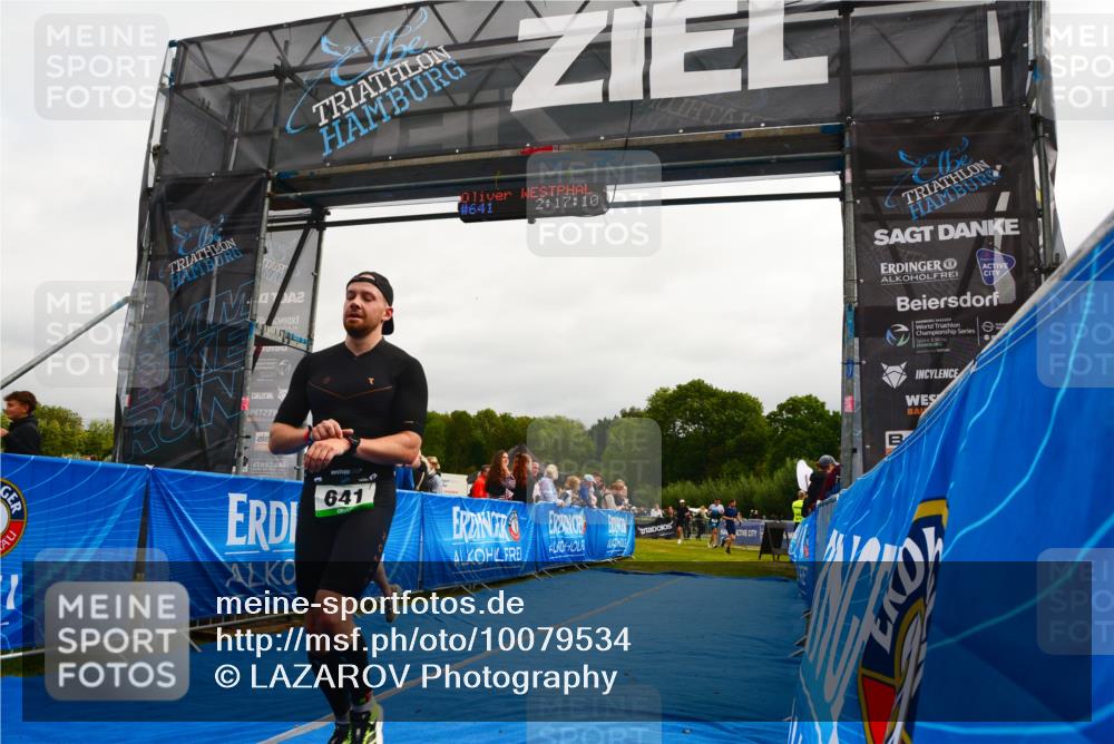 30.08.2026 - Elbe Triathlon Hamburg LAZAROV Photography http://msf.ph/oto/10079534 30.08.2026 10:47:09 Ziel 334, 641 meine-sportfotos.de