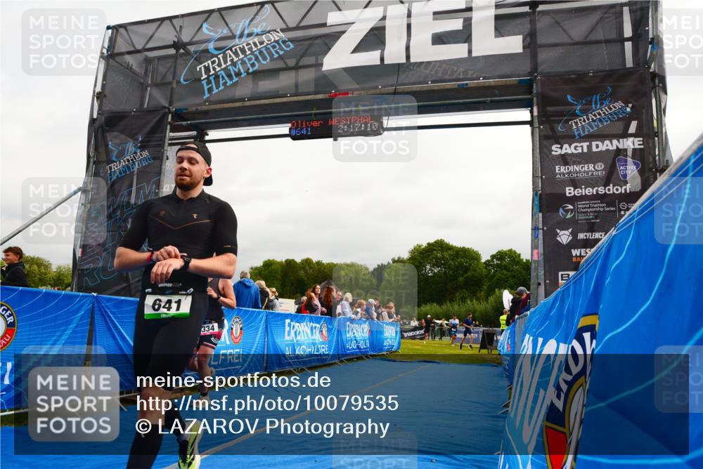 30.08.2026 - Elbe Triathlon Hamburg LAZAROV Photography http://msf.ph/oto/10079535 30.08.2026 10:47:09 Ziel 334, 641 meine-sportfotos.de