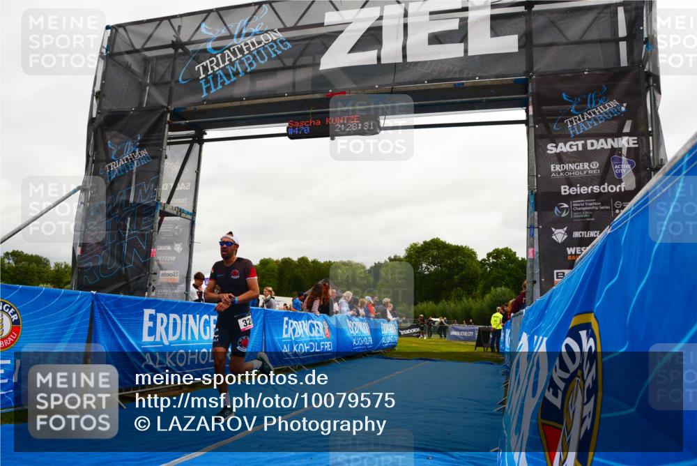 30.08.2026 - Elbe Triathlon Hamburg LAZAROV Photography http://msf.ph/oto/10079575 30.08.2026 10:48:39 Ziel 320 meine-sportfotos.de