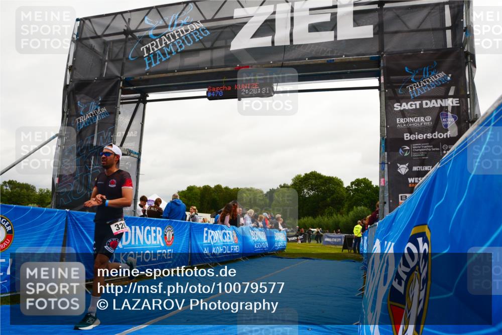 30.08.2026 - Elbe Triathlon Hamburg LAZAROV Photography http://msf.ph/oto/10079577 30.08.2026 10:48:39 Ziel 320 meine-sportfotos.de