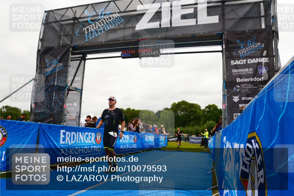 30.08.2026 - Elbe Triathlon Hamburg LAZAROV Photography http://msf.ph/oto/10079593 30.08.2026 10:51:06 Ziel 285, 567 meine-sportfotos.de