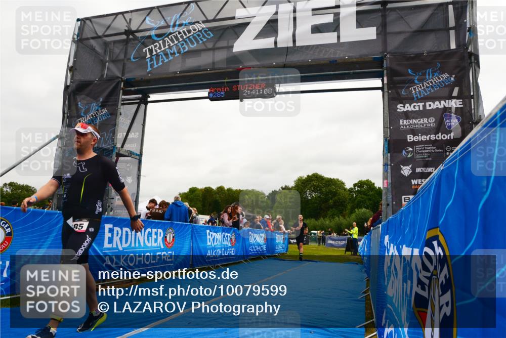 30.08.2026 - Elbe Triathlon Hamburg LAZAROV Photography http://msf.ph/oto/10079599 30.08.2026 10:51:07 Ziel 285, 567 meine-sportfotos.de