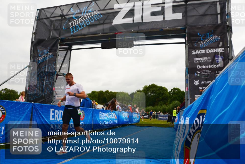 30.08.2026 - Elbe Triathlon Hamburg LAZAROV Photography http://msf.ph/oto/10079614 30.08.2026 10:51:22 Ziel 489 meine-sportfotos.de