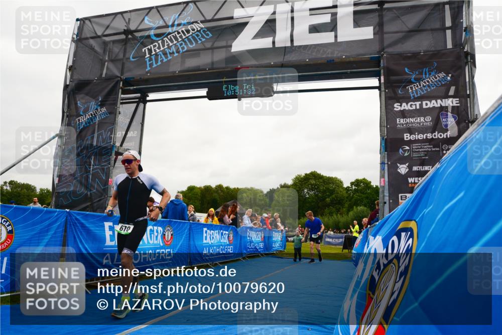 30.08.2026 - Elbe Triathlon Hamburg LAZAROV Photography http://msf.ph/oto/10079620 30.08.2026 10:51:32 Ziel 446, 670 meine-sportfotos.de