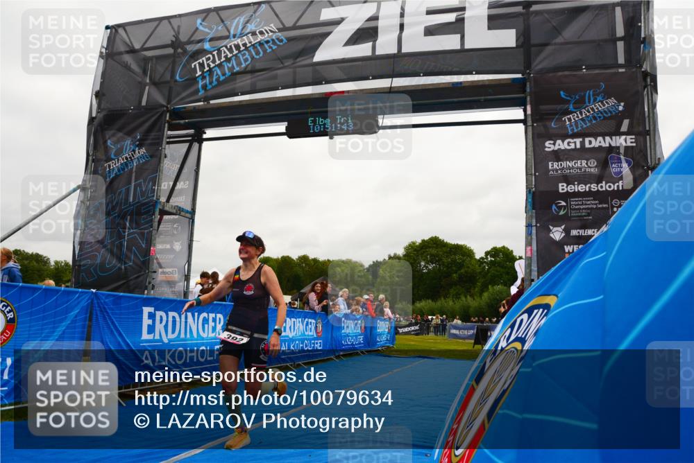 30.08.2026 - Elbe Triathlon Hamburg LAZAROV Photography http://msf.ph/oto/10079634 30.08.2026 10:51:44 Ziel 392 meine-sportfotos.de