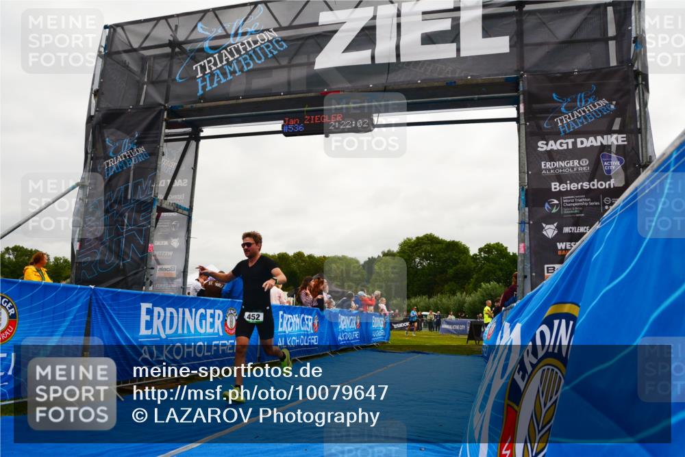 30.08.2026 - Elbe Triathlon Hamburg LAZAROV Photography http://msf.ph/oto/10079647 30.08.2026 10:52:03 Ziel 452, 536 meine-sportfotos.de