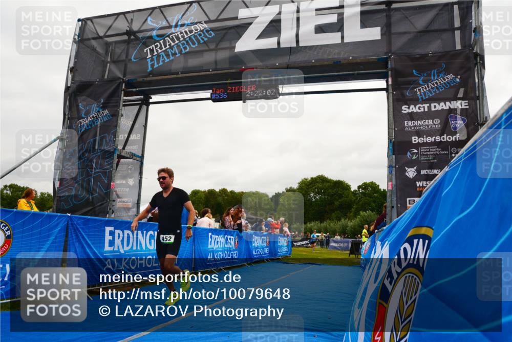 30.08.2026 - Elbe Triathlon Hamburg LAZAROV Photography http://msf.ph/oto/10079648 30.08.2026 10:52:03 Ziel 452, 536 meine-sportfotos.de