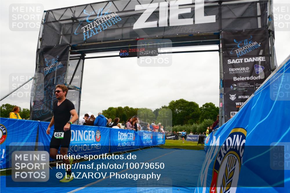 30.08.2026 - Elbe Triathlon Hamburg LAZAROV Photography http://msf.ph/oto/10079650 30.08.2026 10:52:03 Ziel 452, 536 meine-sportfotos.de