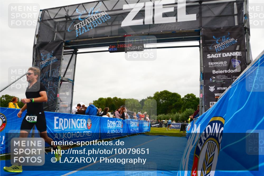 30.08.2026 - Elbe Triathlon Hamburg LAZAROV Photography http://msf.ph/oto/10079651 30.08.2026 10:52:03 Ziel 452, 536 meine-sportfotos.de