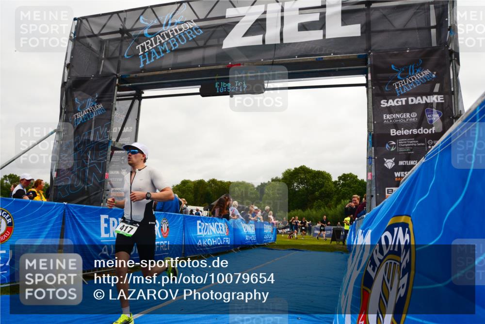 30.08.2026 - Elbe Triathlon Hamburg LAZAROV Photography http://msf.ph/oto/10079654 30.08.2026 10:52:18 Ziel 417 meine-sportfotos.de