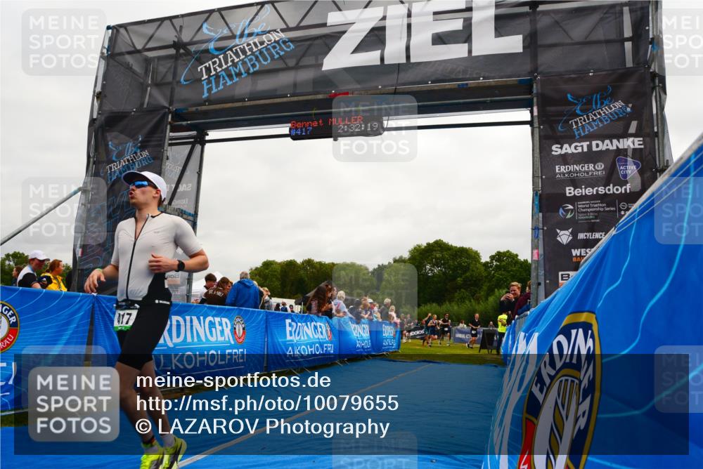 30.08.2026 - Elbe Triathlon Hamburg LAZAROV Photography http://msf.ph/oto/10079655 30.08.2026 10:52:18 Ziel 417 meine-sportfotos.de