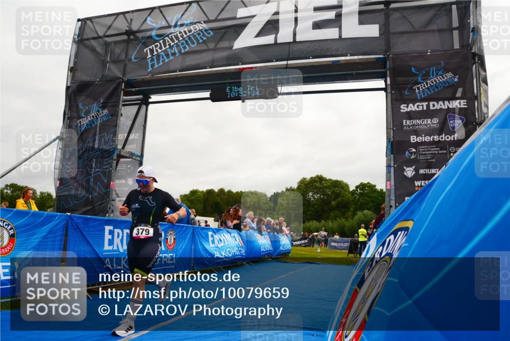 30.08.2026 - Elbe Triathlon Hamburg LAZAROV Photography http://msf.ph/oto/10079659 30.08.2026 10:52:35 Ziel 379 meine-sportfotos.de