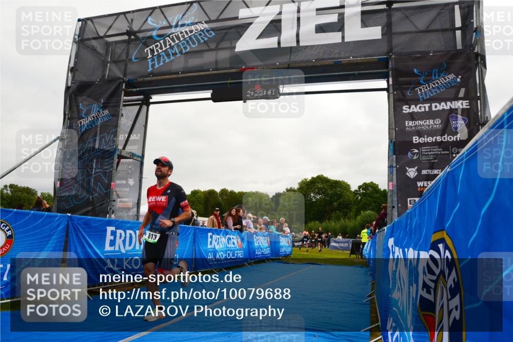 30.08.2026 - Elbe Triathlon Hamburg LAZAROV Photography http://msf.ph/oto/10079688 30.08.2026 10:53:40 Ziel 613 meine-sportfotos.de