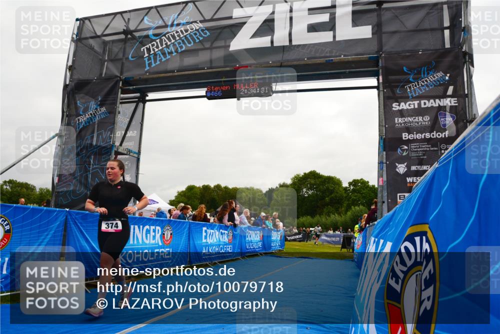 30.08.2026 - Elbe Triathlon Hamburg LAZAROV Photography http://msf.ph/oto/10079718 30.08.2026 10:54:33 Ziel 374, 466 meine-sportfotos.de
