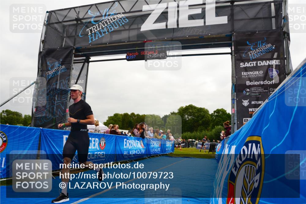30.08.2026 - Elbe Triathlon Hamburg LAZAROV Photography http://msf.ph/oto/10079723 30.08.2026 10:55:08 Ziel 397 meine-sportfotos.de