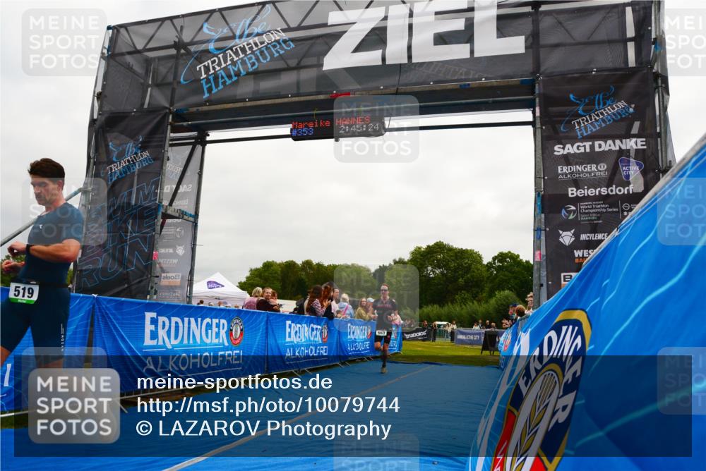 30.08.2026 - Elbe Triathlon Hamburg LAZAROV Photography http://msf.ph/oto/10079744 30.08.2026 10:55:26 Ziel 353, 438, 519, 663 meine-sportfotos.de
