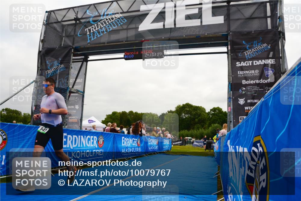 30.08.2026 - Elbe Triathlon Hamburg LAZAROV Photography http://msf.ph/oto/10079767 30.08.2026 10:55:46 Ziel 543 meine-sportfotos.de