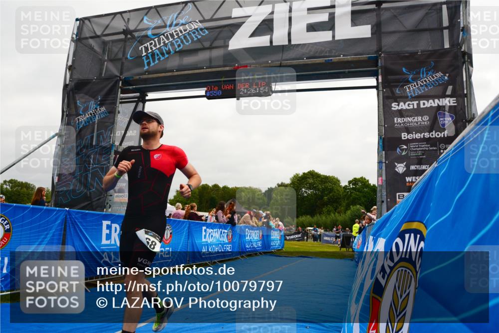 30.08.2026 - Elbe Triathlon Hamburg LAZAROV Photography http://msf.ph/oto/10079797 30.08.2026 10:56:56 Ziel 550, 668 meine-sportfotos.de