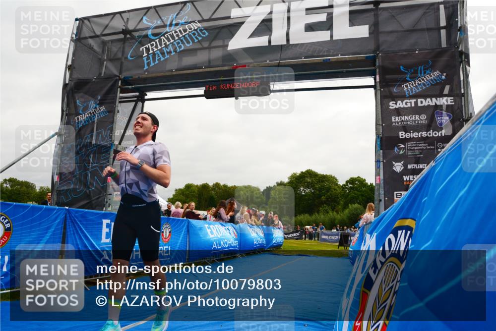 30.08.2026 - Elbe Triathlon Hamburg LAZAROV Photography http://msf.ph/oto/10079803 30.08.2026 10:57:06 Ziel 430 meine-sportfotos.de