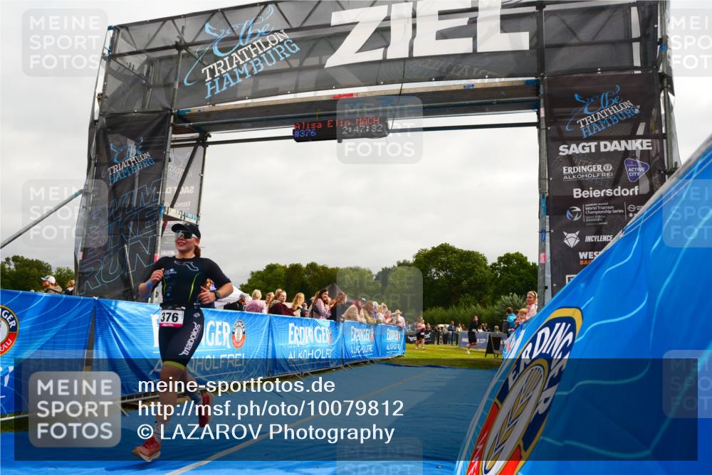 30.08.2026 - Elbe Triathlon Hamburg LAZAROV Photography http://msf.ph/oto/10079812 30.08.2026 10:57:31 Ziel 376 meine-sportfotos.de