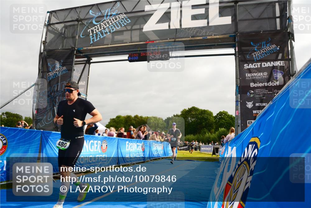 30.08.2026 - Elbe Triathlon Hamburg LAZAROV Photography http://msf.ph/oto/10079846 30.08.2026 10:58:43 Ziel 480, 588 meine-sportfotos.de