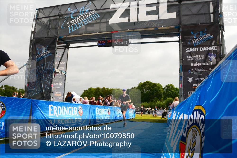 30.08.2026 - Elbe Triathlon Hamburg LAZAROV Photography http://msf.ph/oto/10079850 30.08.2026 10:58:43 Ziel 480, 588 meine-sportfotos.de